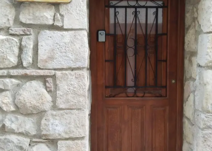 El Refugi Hostel Arboli